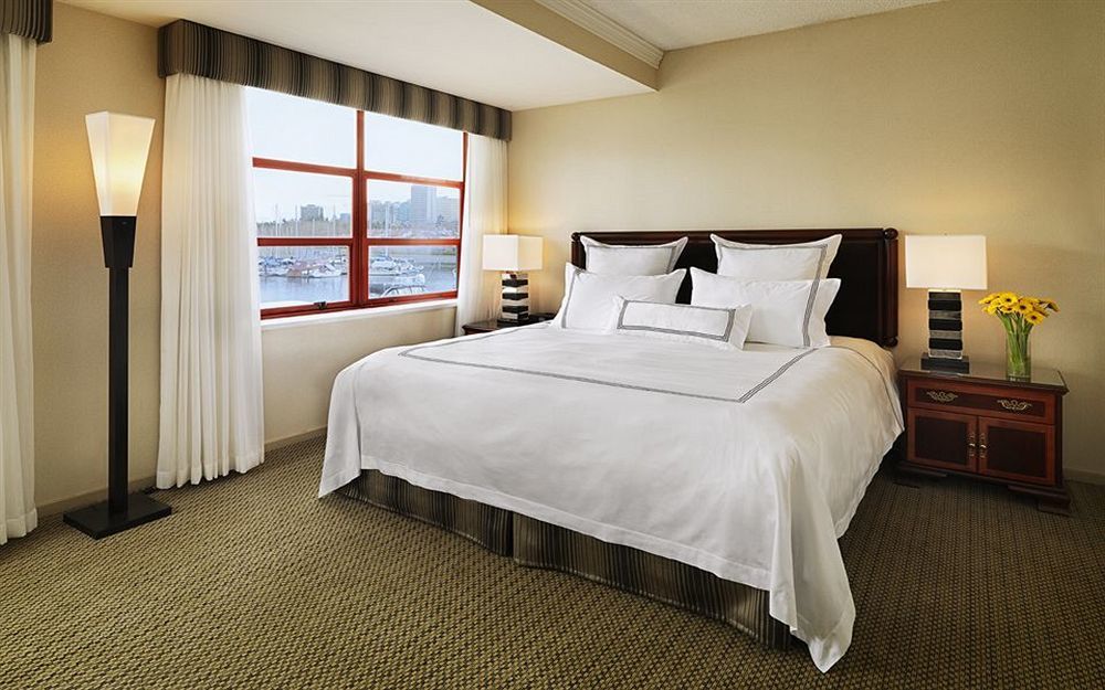 Granville Island Hotel Vancouver Esterno foto